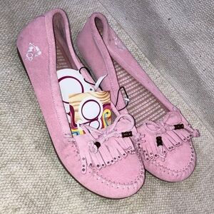 OP women’s size 9 pink leather Moccasins with Bow Fringe